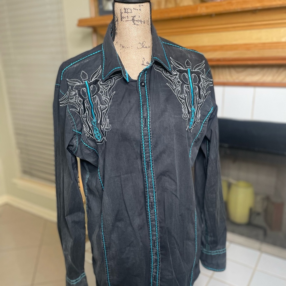 ROAR Signature Shirt